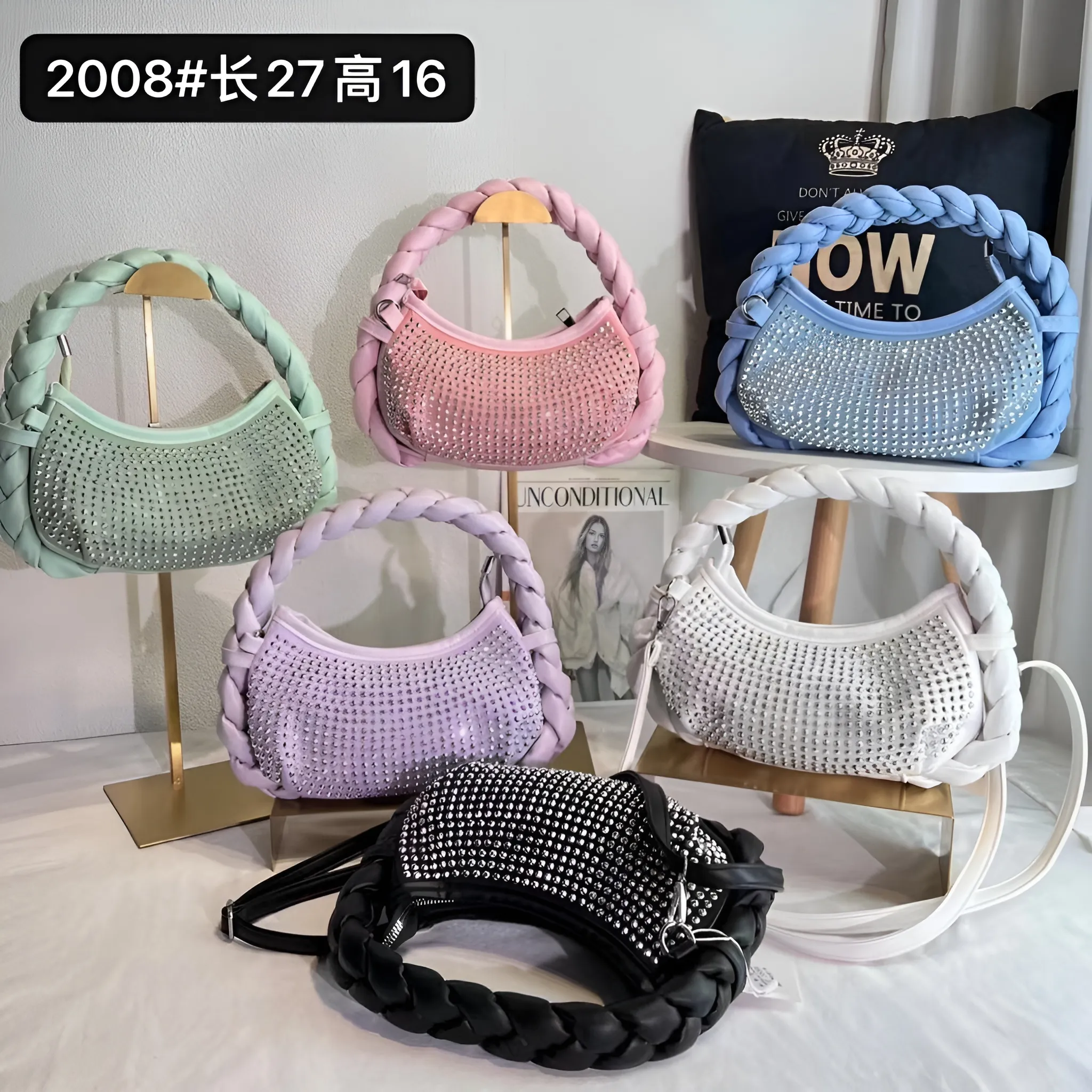 Bolsa Moderna de Piedras Tipo Swarovski cuero sintetico textura suave alta calidad de boutique,asa larga ajustable.