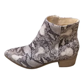 Boots Ankle Heels By City Classified In Snakeskin Print, Size: 8.5