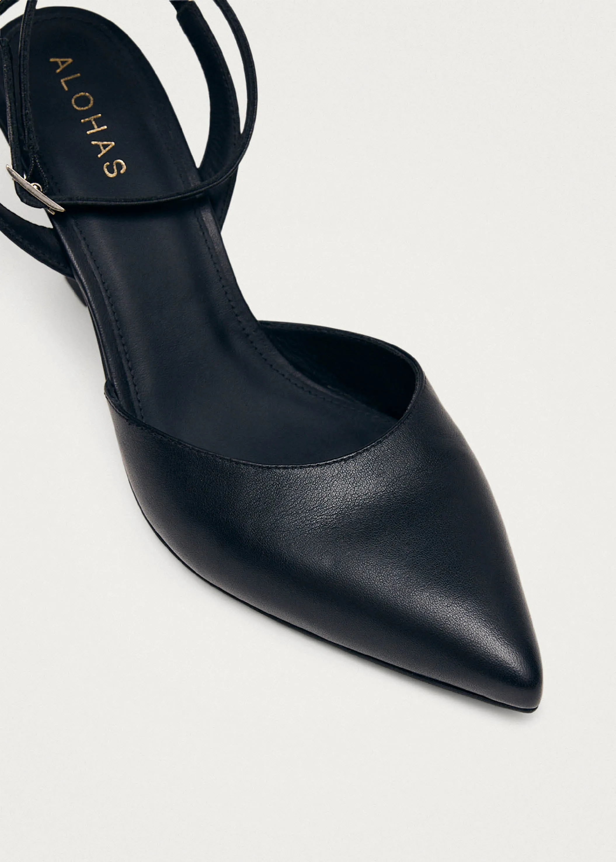 Cinderella Black Leather Pumps