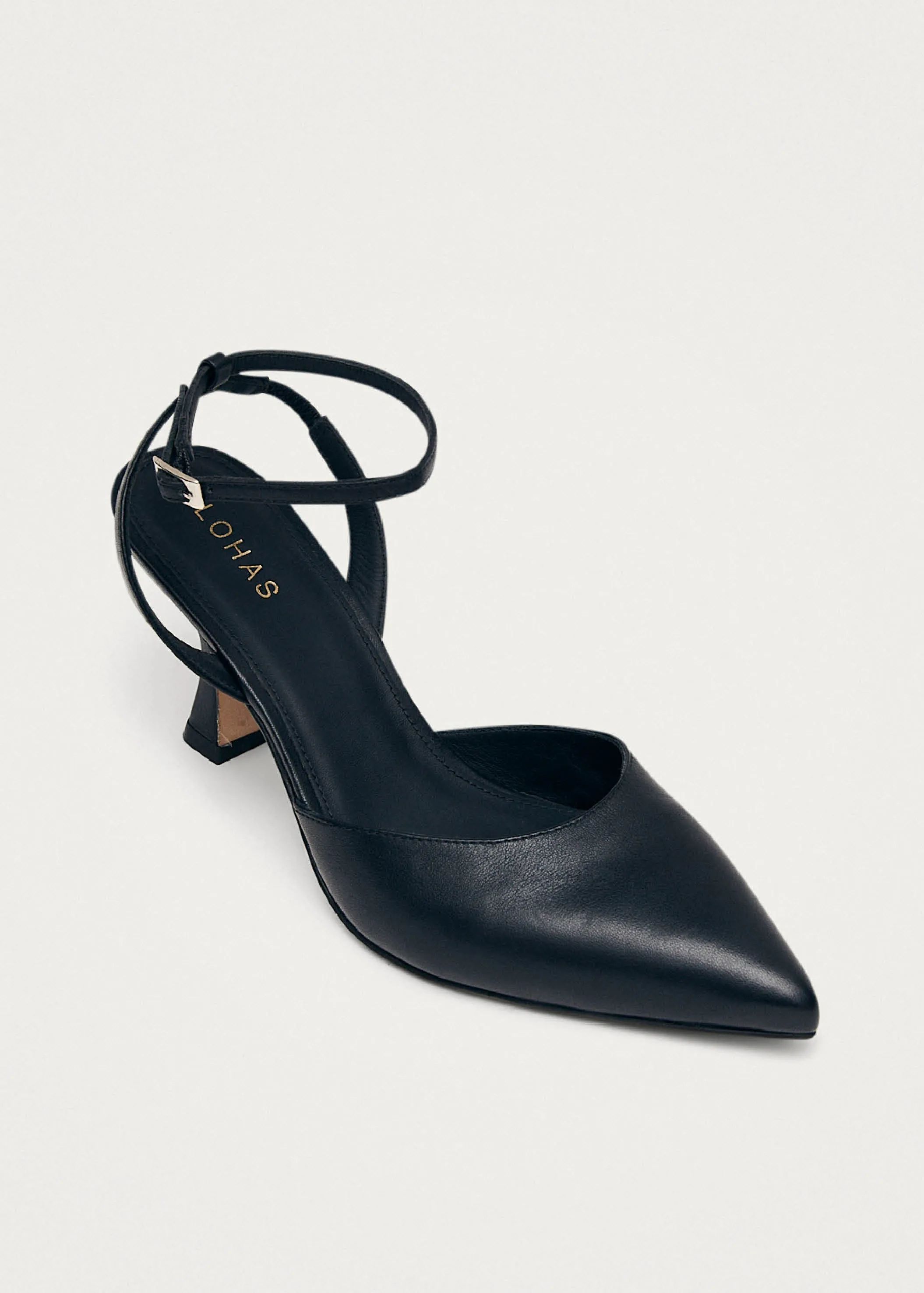 Cinderella Black Leather Pumps