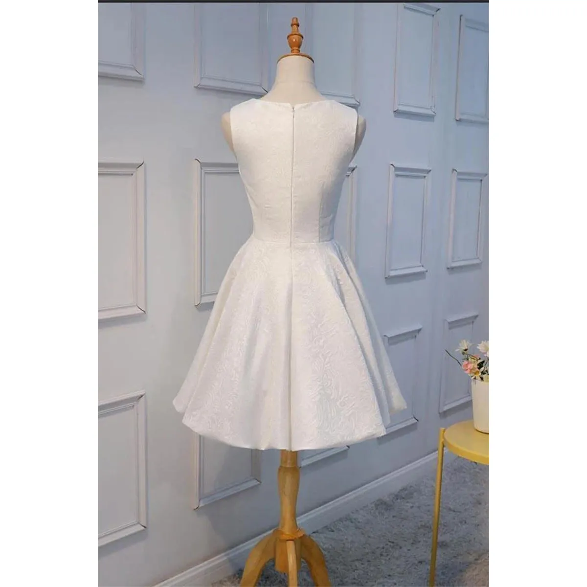 Elegant Jewel A-line White Short Satin Homecoming Dresses Online, HD0677