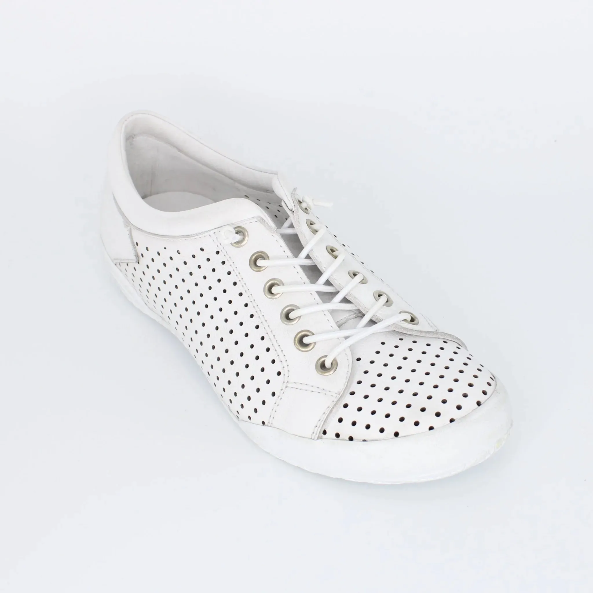 GELATO TEEJAY LEATHER SLIP ON WHITE (CLEARANCE FINAL SALE)