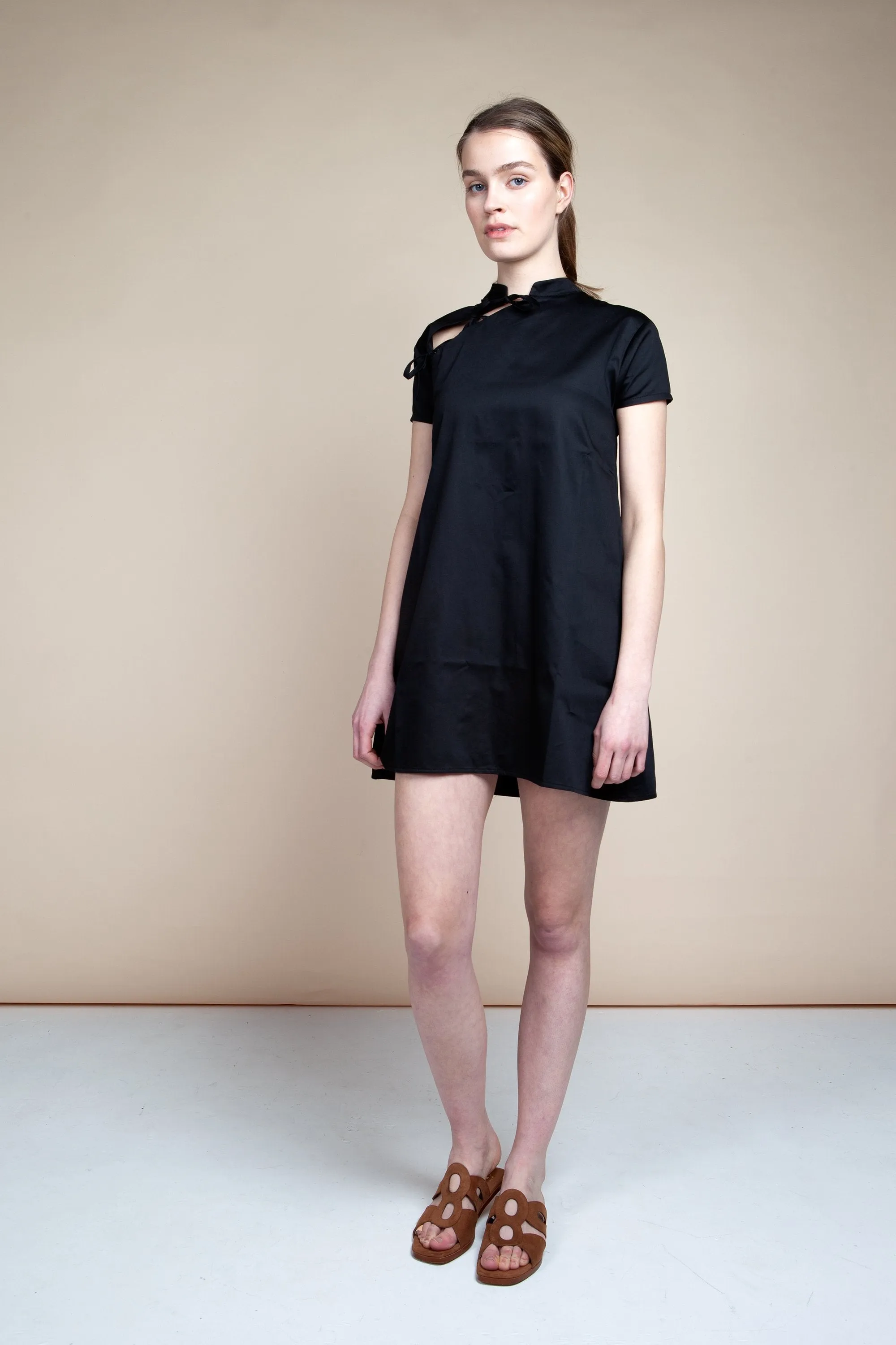 nunu dress black