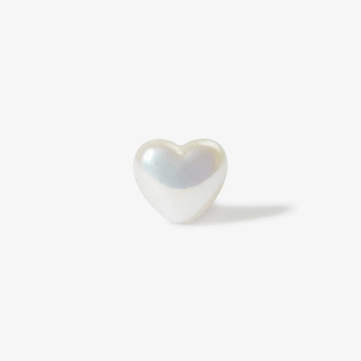 Ryan small puffy pearl heart piercing