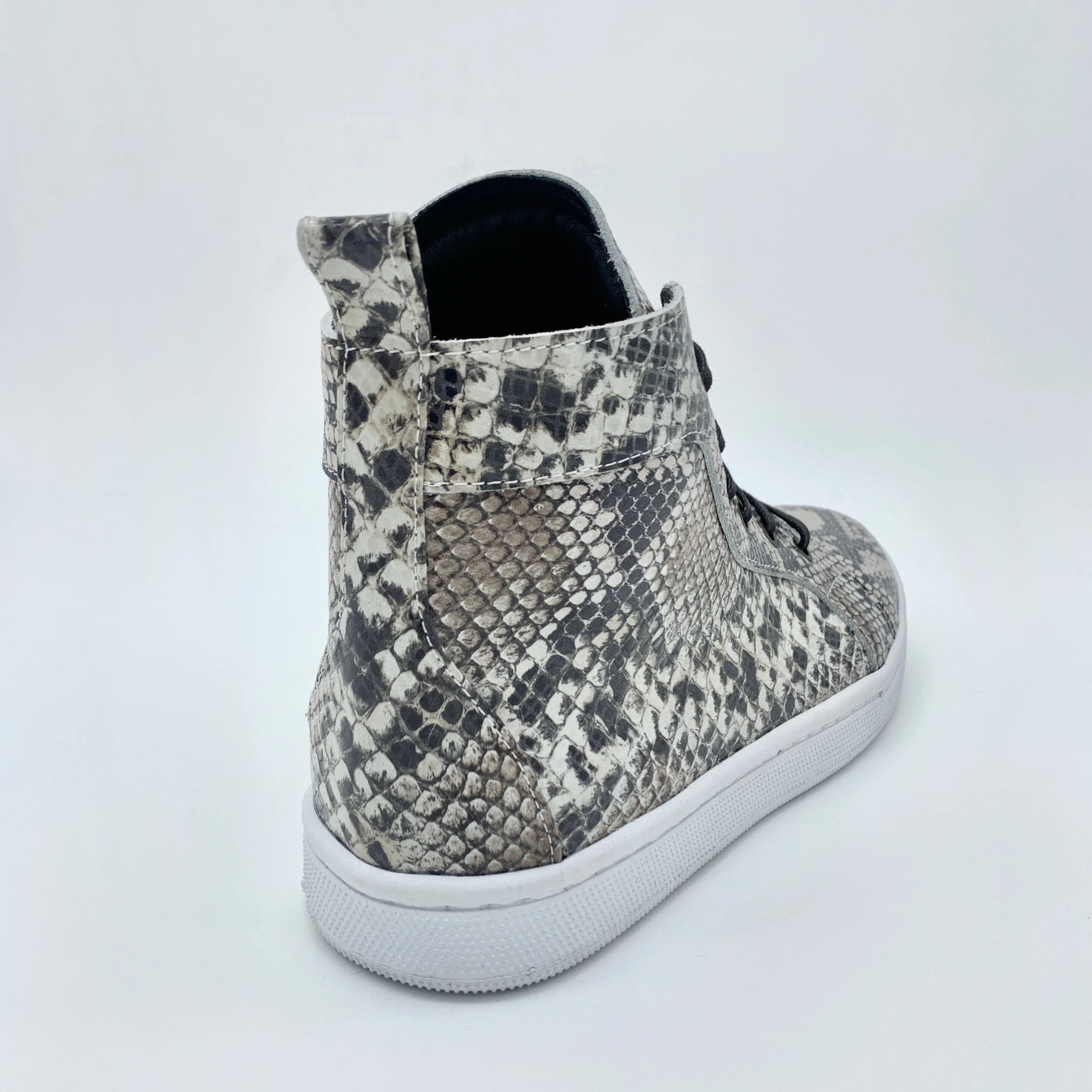 SALE. LAMBO PYTHON PATENT PRINT