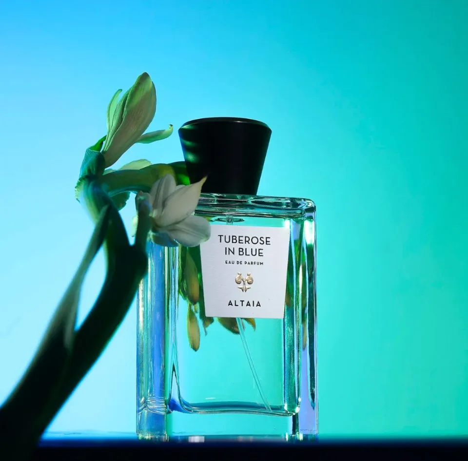 Tuberose In Blue